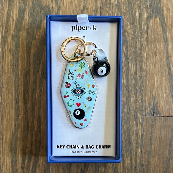 Piper K Eight Ball “feeling lucky” bag and key charm 🎱 - Picture 1 of 3